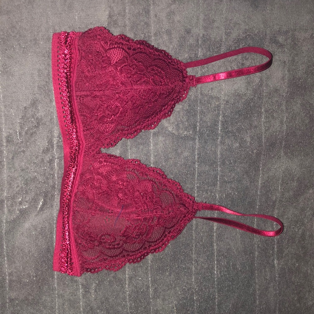 Burgundy/red bra